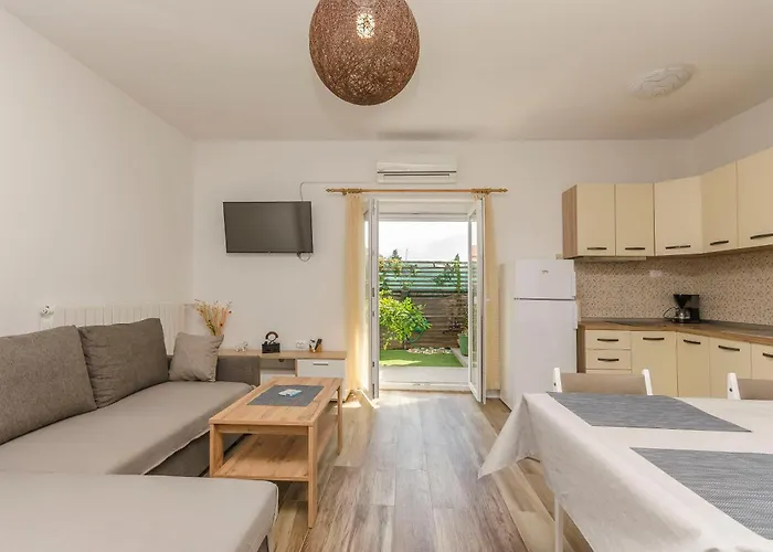 House Sanja 別荘 *